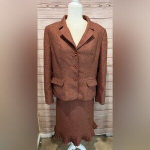 Le Suit size 16 rust tweed pleated around hemline skirt suit Fall